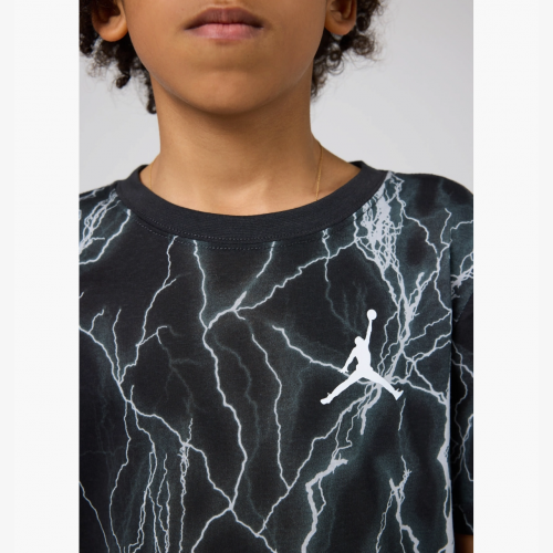 Тениска NIKE JDB MJ SPORT SS DF AOP Тениска NIKE JDB MJ SPORT SS DF AOP