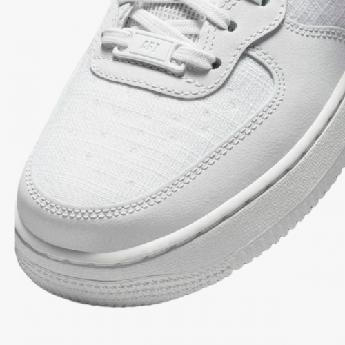 Сникърси NIKE WMNS AIR FORCE 1 07 MID