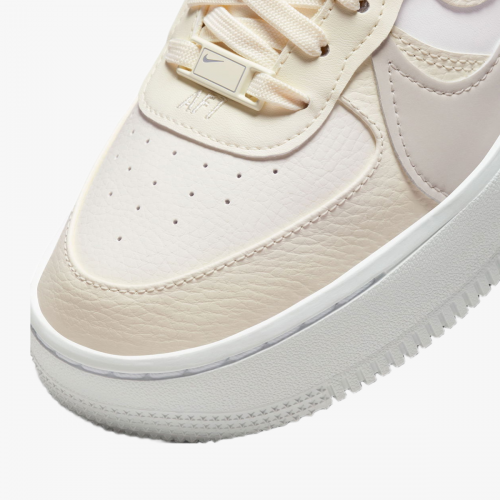 Сникърси NIKE W AF1 PLT.AF.ORM